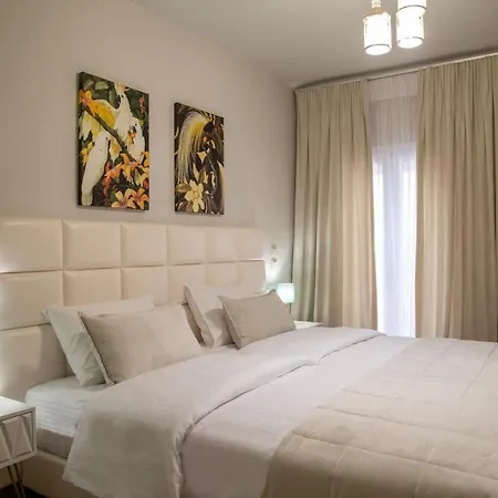 Deka Luxury Apartmán Tríkala