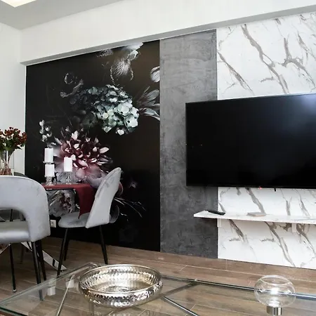 Deka Luxury